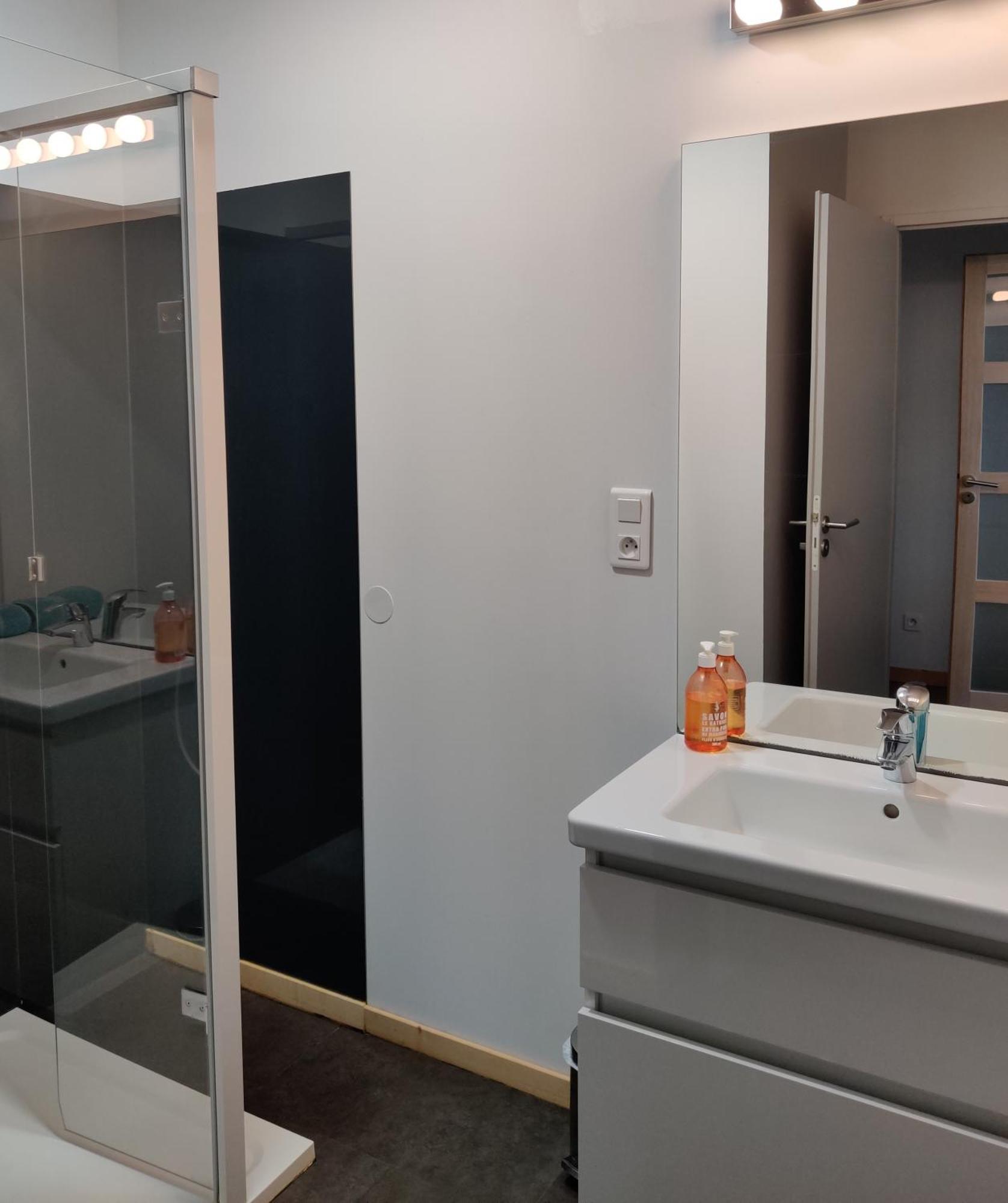 La Maison Des Vendangeurs 2 Fleury  Habitación foto